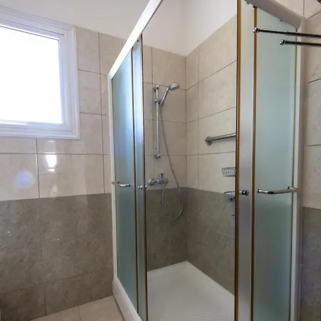 شقة Penthouse, Center, Walking To لارنكا